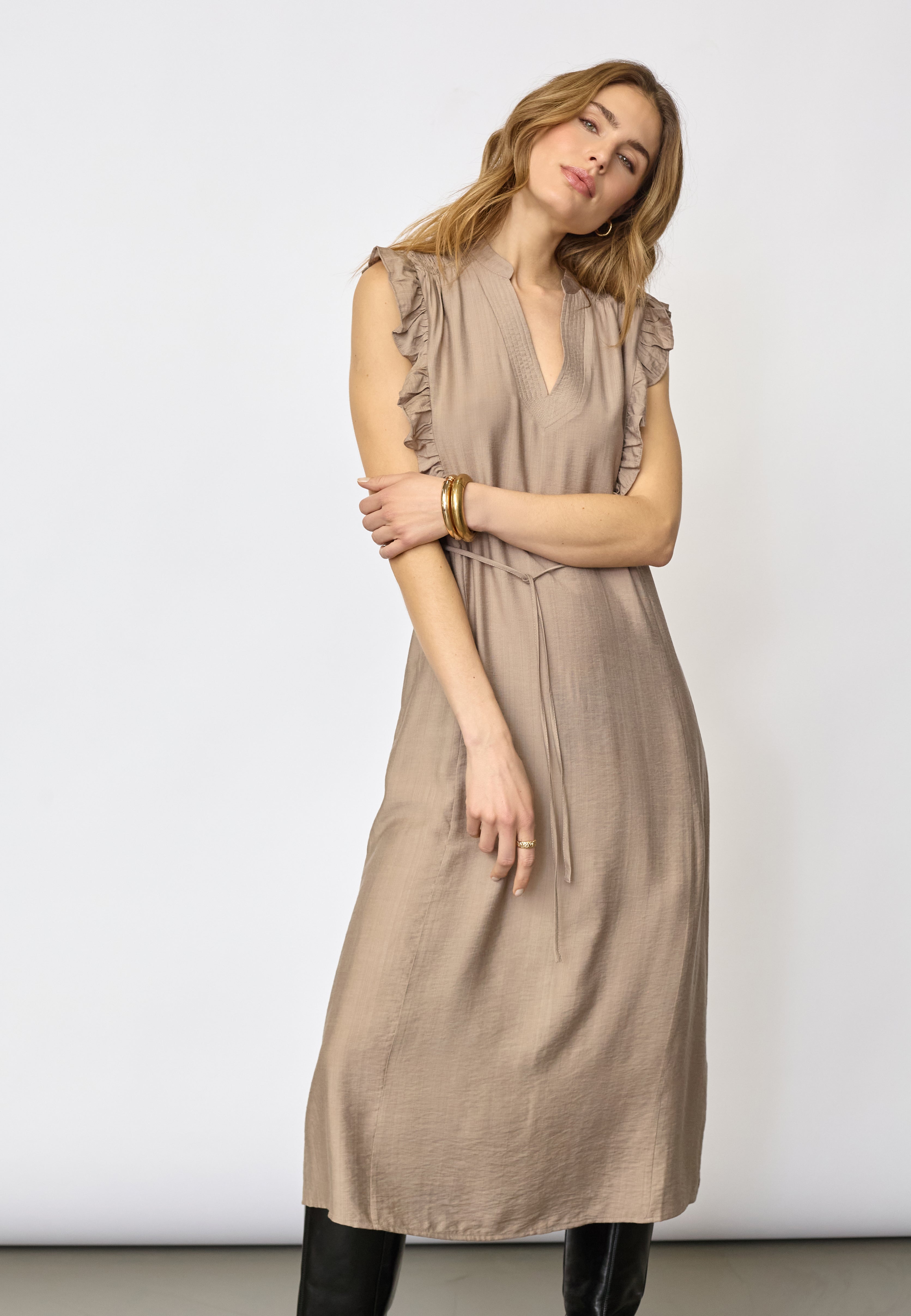 HeraCC Frill SS V-Dress - Walnut - Co'couture