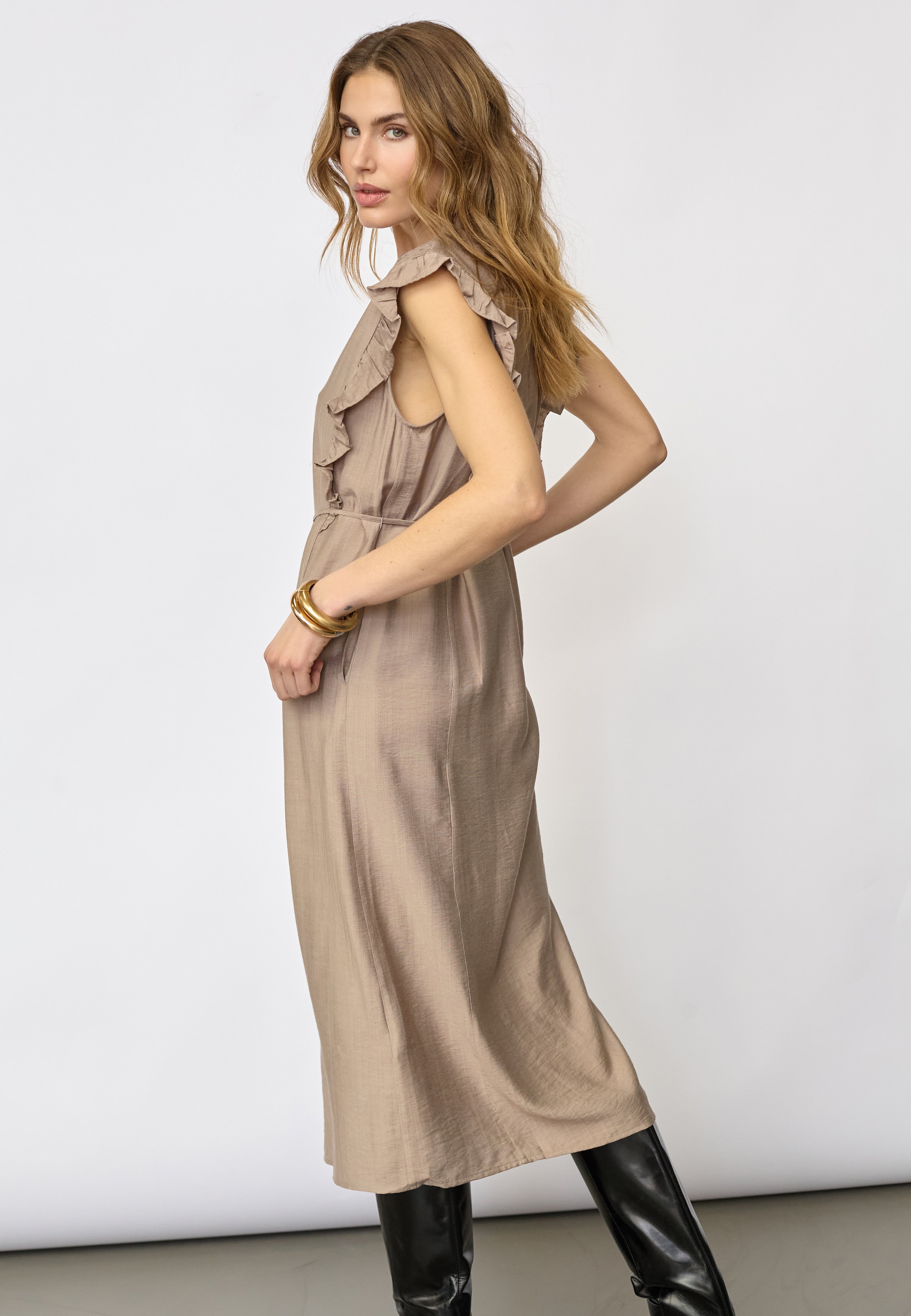 HeraCC Frill SS V-Dress - Walnut - Co'couture