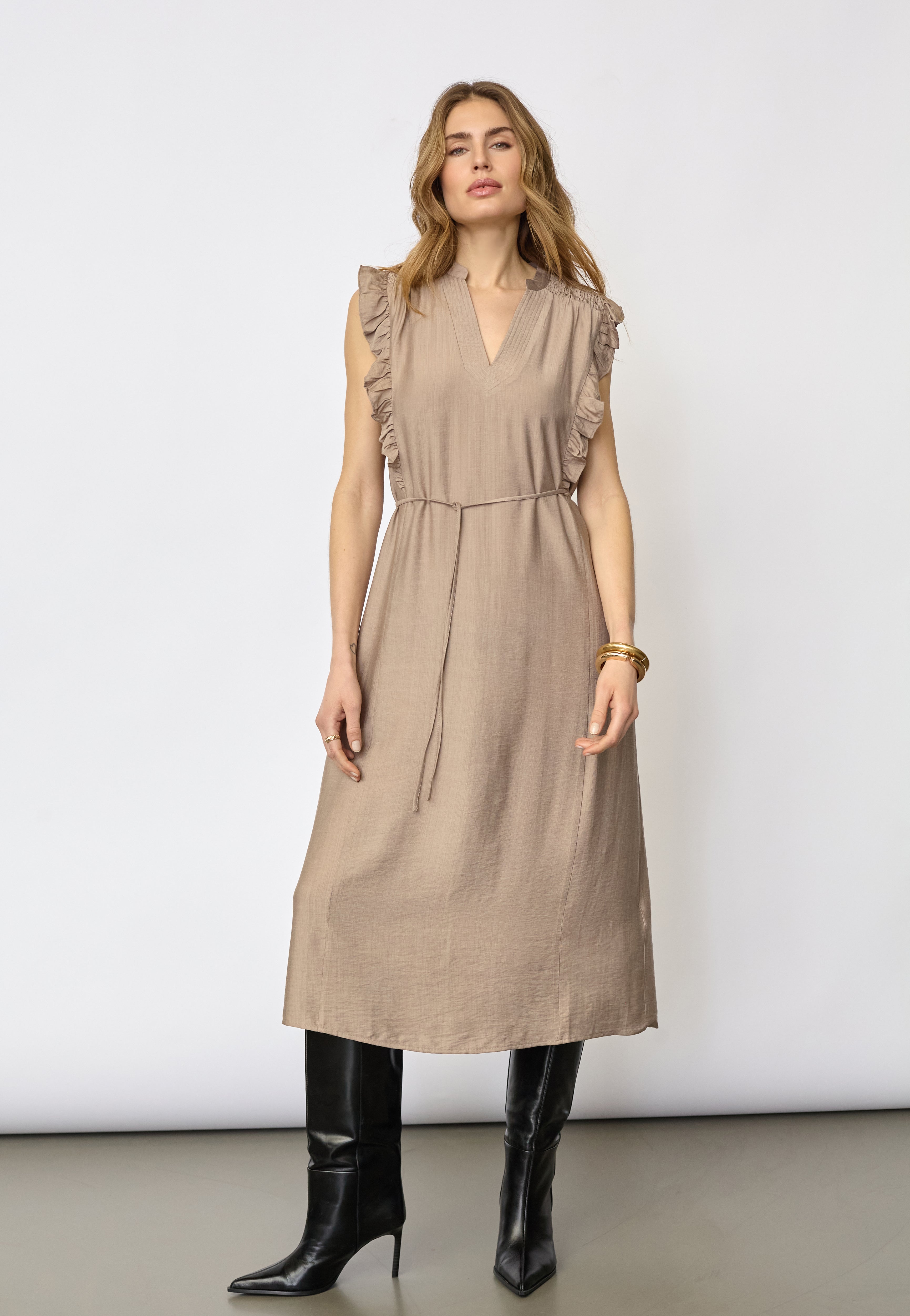 HeraCC Frill SS V-Dress - Walnut - Co'couture