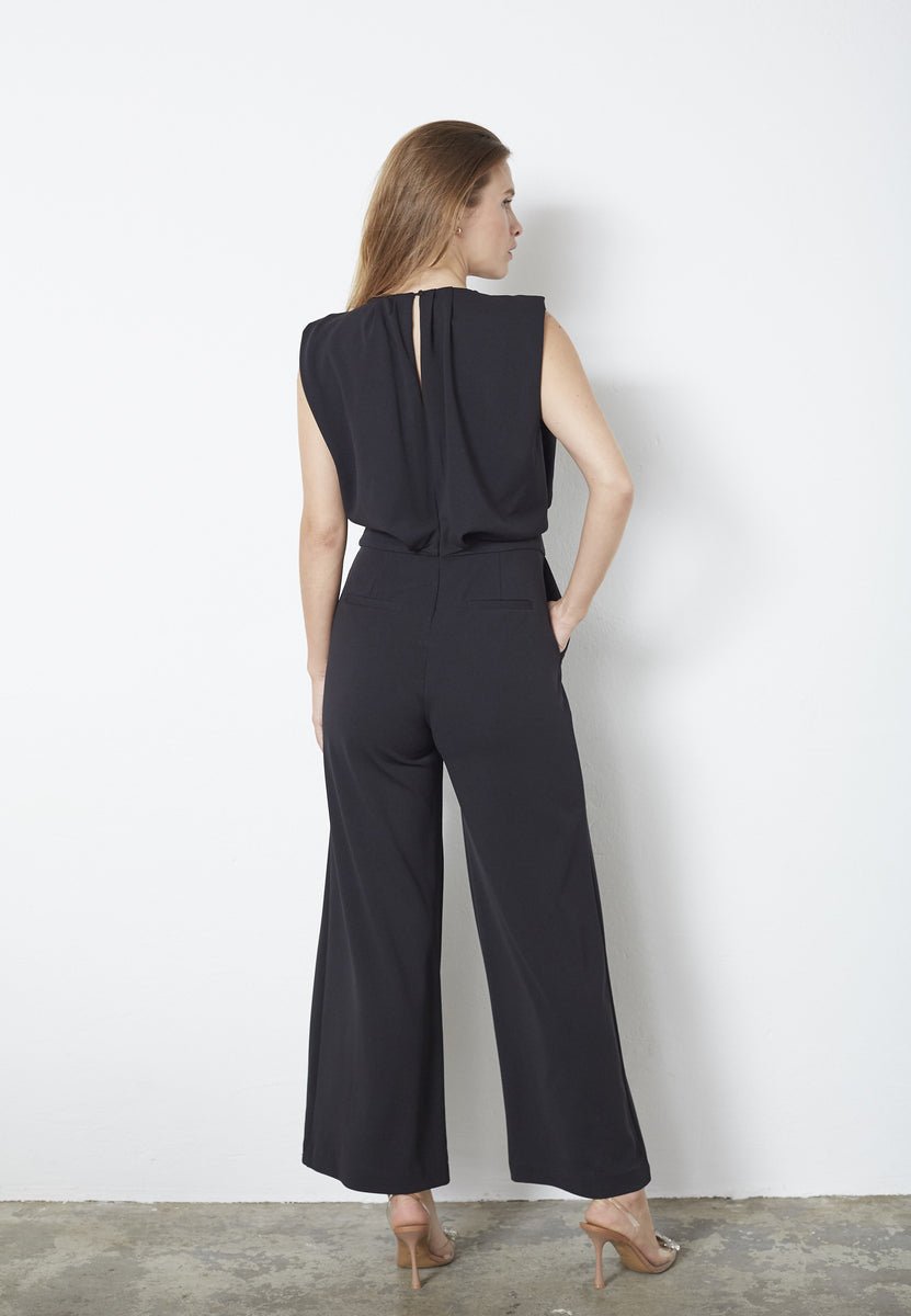 FalconCC Pleat Suit - Black - Co'couture